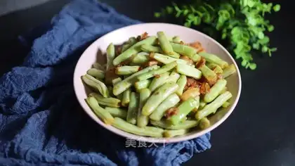 Five flowers and no old beans