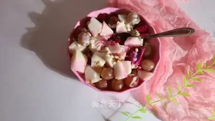 Wearing fruit and cereal