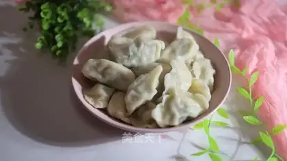 Meat celery dumplings