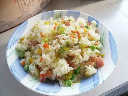 Pyramid oil fried rice