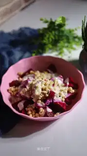 Yogurt flamingo oatmeal