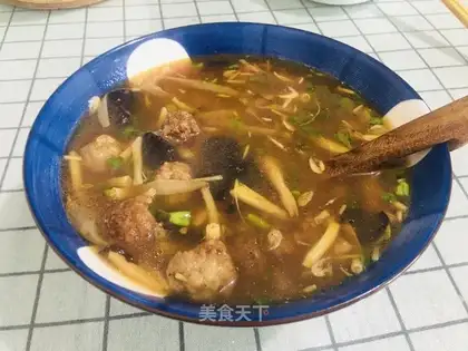 Spicy meatball soup