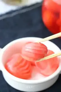 Sour cherry carrots