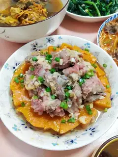 Garlic pumpkin evaporation ribs