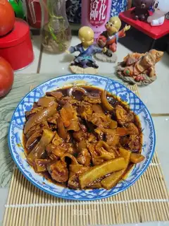 Spicy bean petal sauce