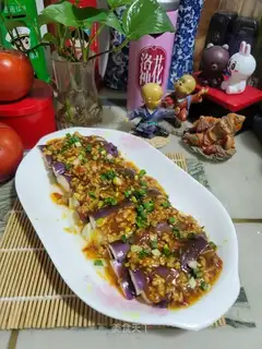 Meat and eggplant
