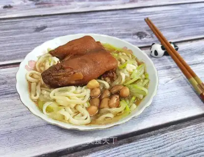 Peanut pig toes