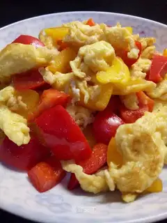 Pepper fried eggs
