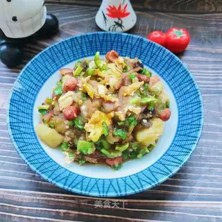 Egg sauce and eggplant steam potatoes