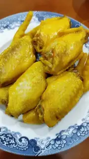 Salt chicken wings, chicken claws