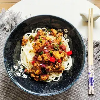 Egg sauce noodles