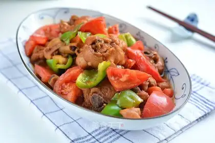Red fried chicken leg tomatoes