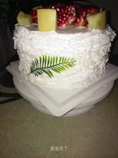Bird's nest fruit cake