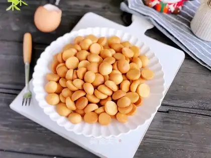 Little yolk cookies