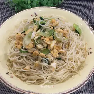 Egg gravy noodles