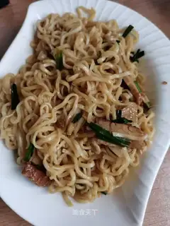 Forks and noodles