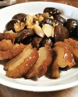 Meat-cracking mushrooms