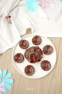 Cranberry moon pie