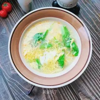 Shrimp greasy omelet soup