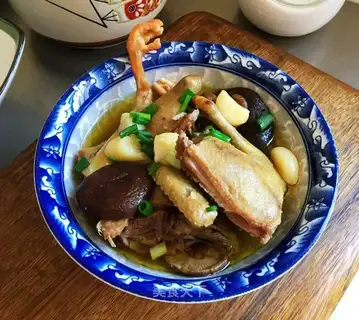 A mushroom stew pigeon