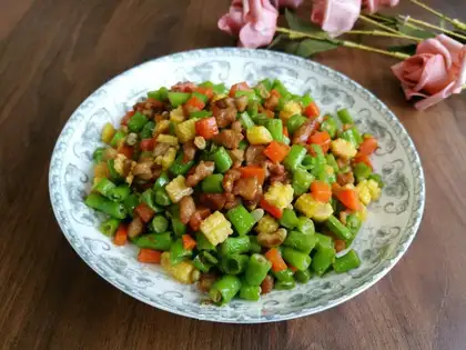 Scrambled meat