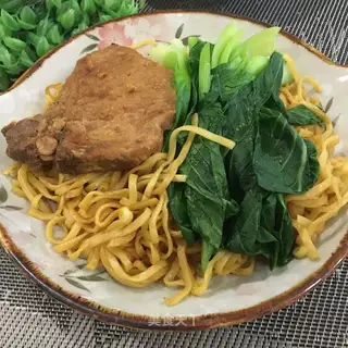 A big line of noodles