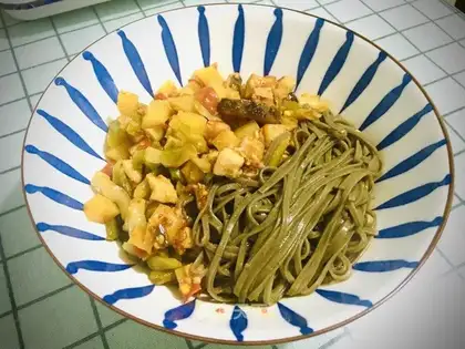 Chicken mushrooms and potatoes. Noodles