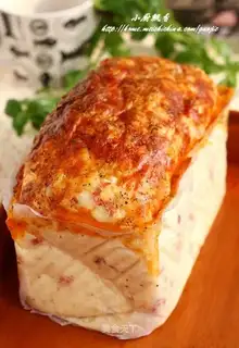 Pan-fried bacon toast