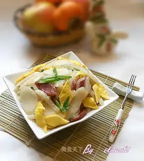 stir-fried rice cake with radish