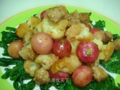 Meatballs and cauliflower
