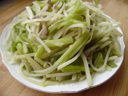 Celery shredded potatoes