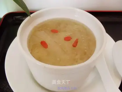 Tremella pear soup
