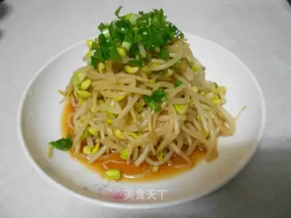 Cold soybean sprouts