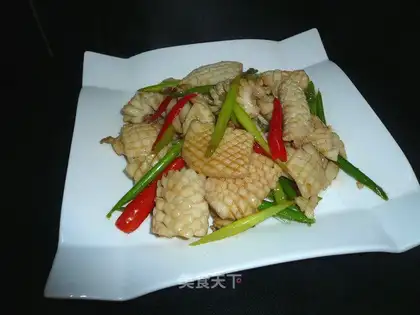 Squid with garlic sprouts