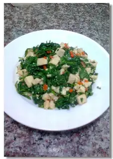 stir-fried tofu with celery and vegetable leaves
