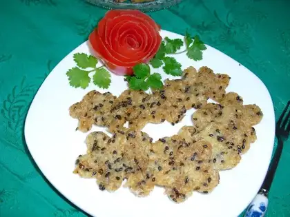 Fried version of scallion crispy rice crust