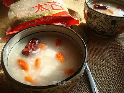 Date, wolfberry and yam porridge