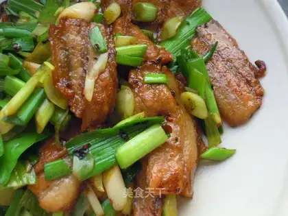 Twice-cooked pork with garlic sprouts