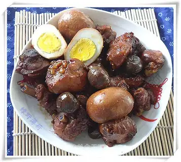 Stewed egg and chestnut chicken