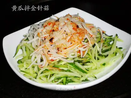 Cucumber mixed with mushroom