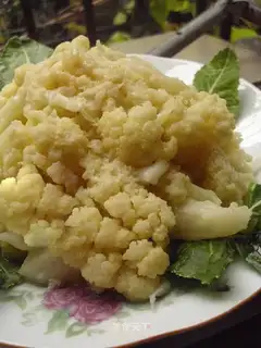 Cauliflower in milk coconut juice