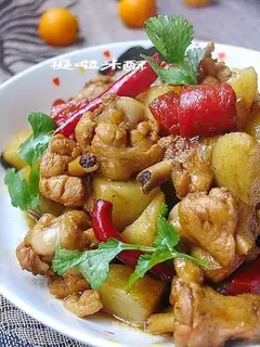 Braised potatoes with chicken wings and roots