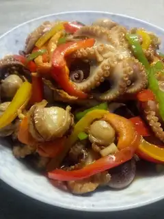 Carpenter fried the octopus