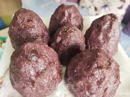 "Red-tree-Purple-Purple Dome."