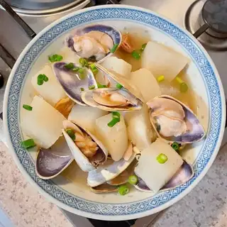 Roach clam soup
