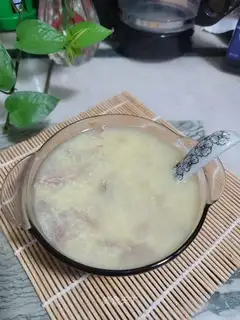 Doves, rice porridge