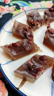 Red bean hoof cake