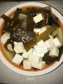 Tofu soup from the melon
