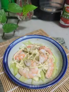 Quino-shrimp salad