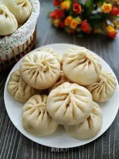 Lian's meat bun